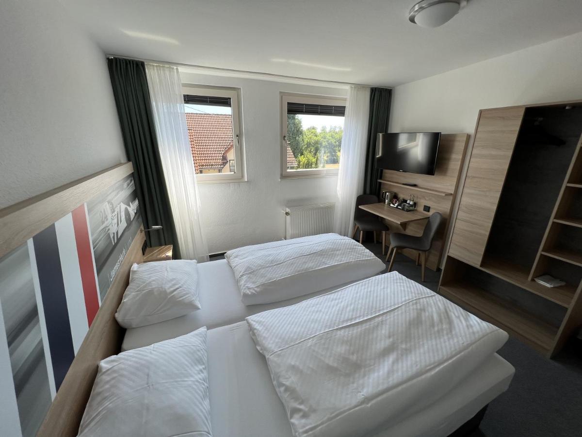 Hotel Am Tiergarten Nürburg Zewnętrze zdjęcie